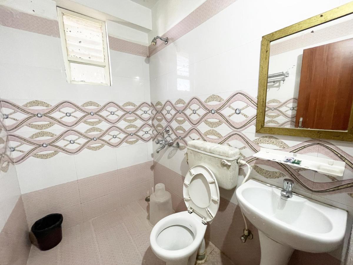 Hotel Golden Wave Puri Zewnętrze zdjęcie
