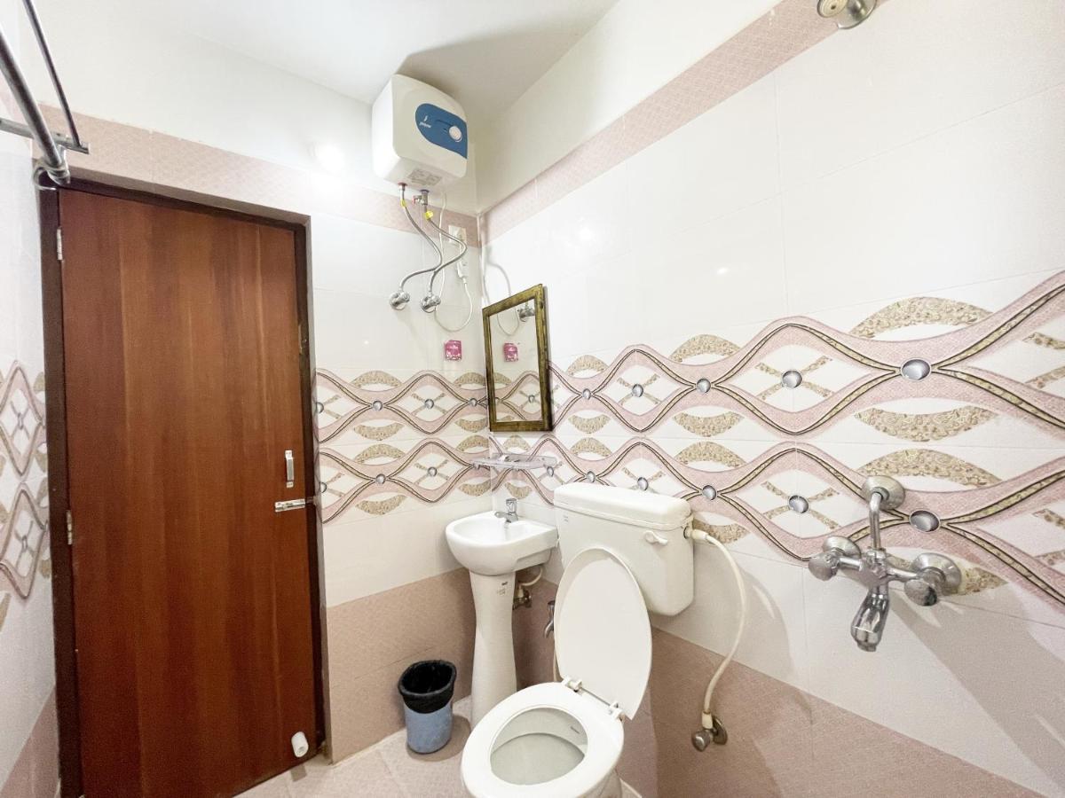 Hotel Golden Wave Puri Zewnętrze zdjęcie