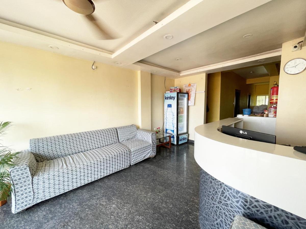 Hotel Golden Wave Puri Zewnętrze zdjęcie