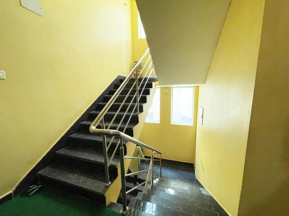 Hotel Golden Wave Puri Zewnętrze zdjęcie