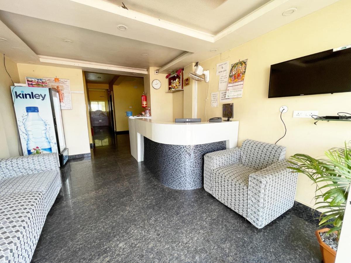 Hotel Golden Wave Puri Zewnętrze zdjęcie