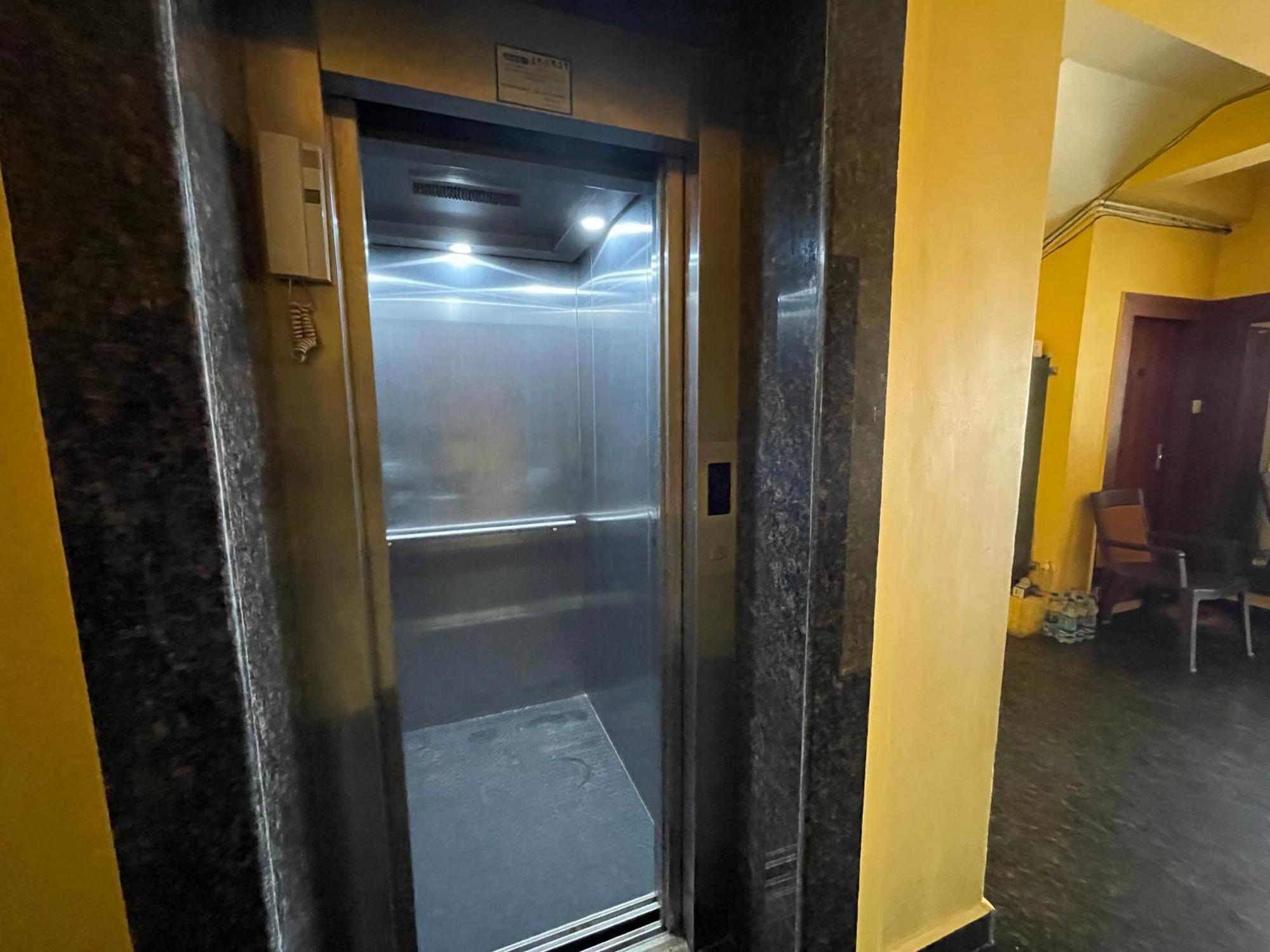 Hotel Golden Wave Puri Zewnętrze zdjęcie