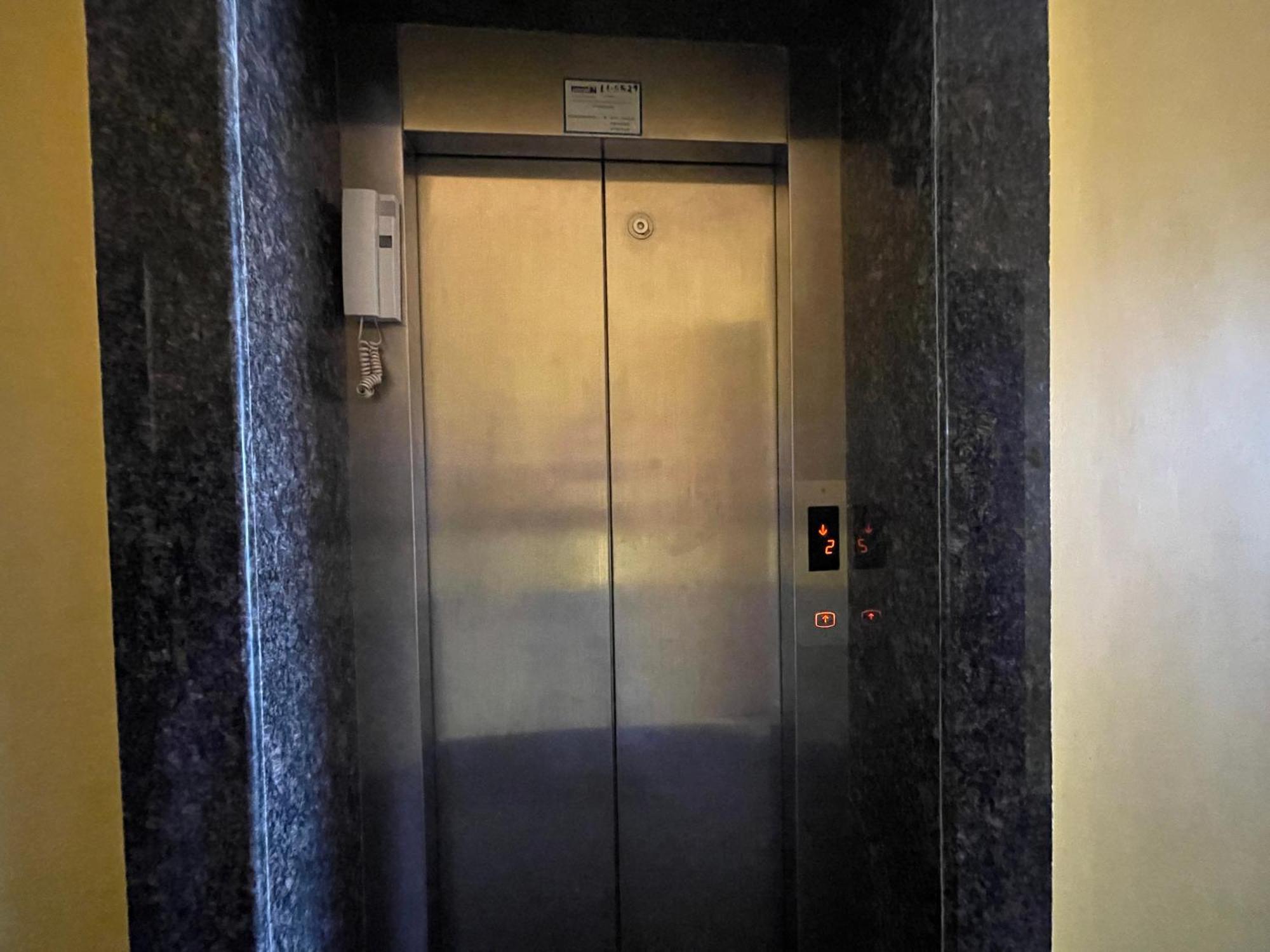 Hotel Golden Wave Puri Zewnętrze zdjęcie